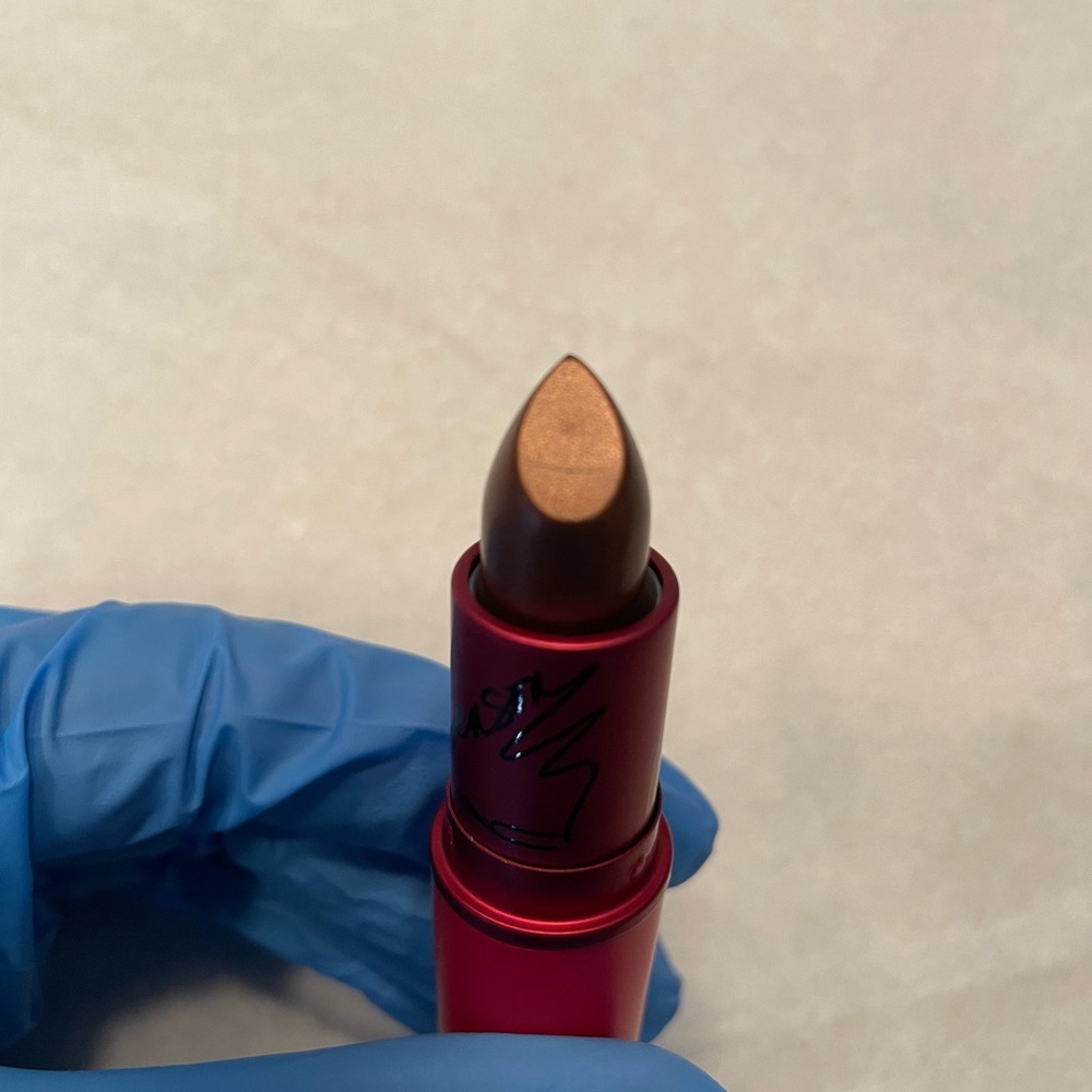 MAC VIVA GLAM LIPSTICK—TARAJI P HENSON—-Limited Edition